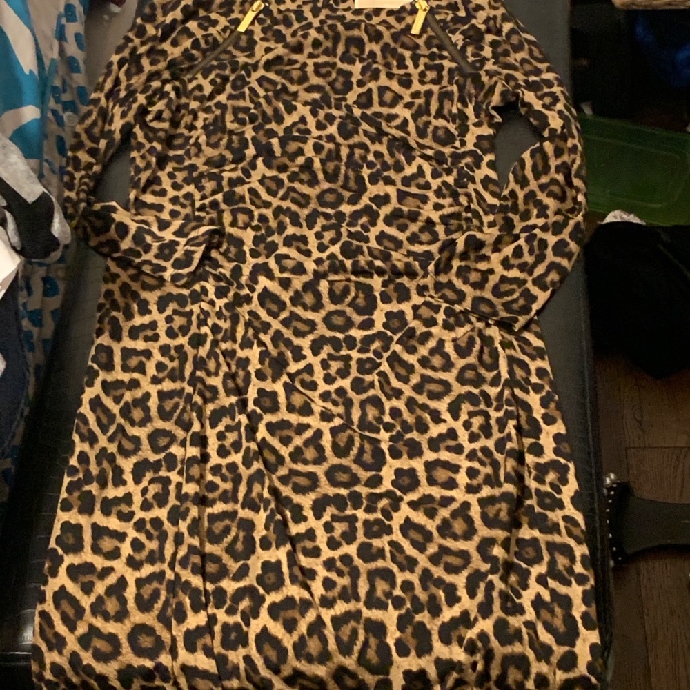 MK MID LENTH 3/4 atm gorgeous dress